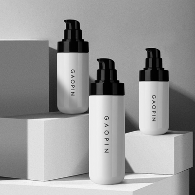 50ml 80ml 100ml 120mlの贅沢なskincareの一定の包装の化粧品は瓶の容器をクリーム状にする