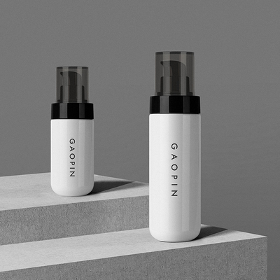 50ml 80ml 100ml 120mlの贅沢なskincareの一定の包装の化粧品は瓶の容器をクリーム状にする