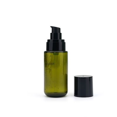 30ml 180mlのプラスチック ローションのびんはクリーム色のトナーの瓶の多目的を置いた
